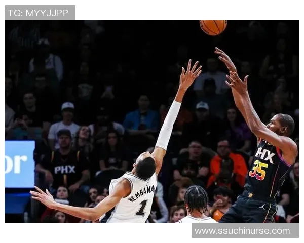 文班亚马场均20分10篮板3盖帽表现出色新秀奖项呼之欲出