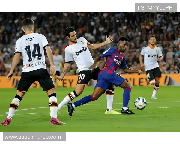 皇家社会主场迎战巴塞罗那谁能在西甲赛场笑到最后